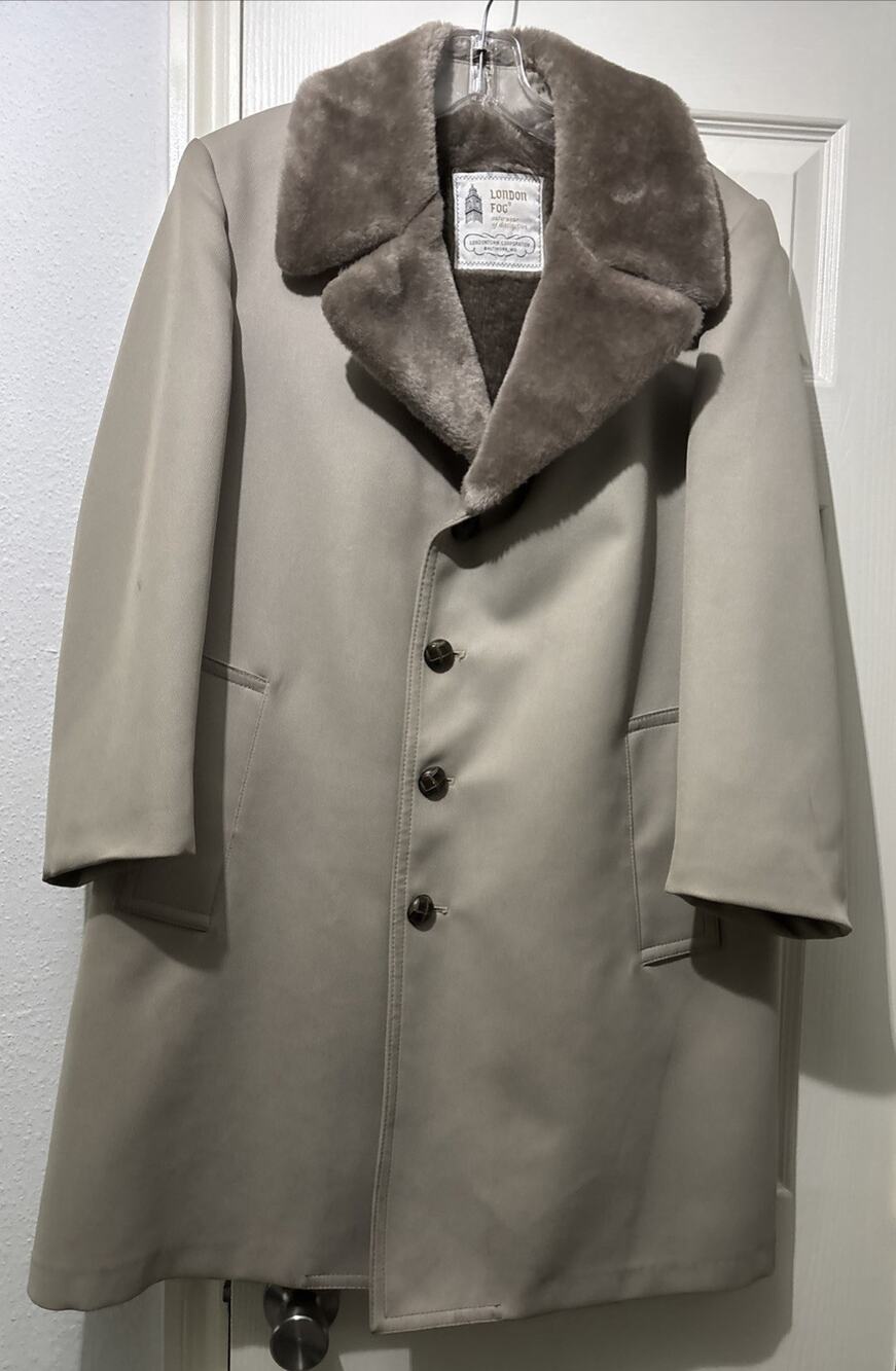 Vintage London Fog Overcoat Plush Fur Lined Heavy Warm Size 38 Regular